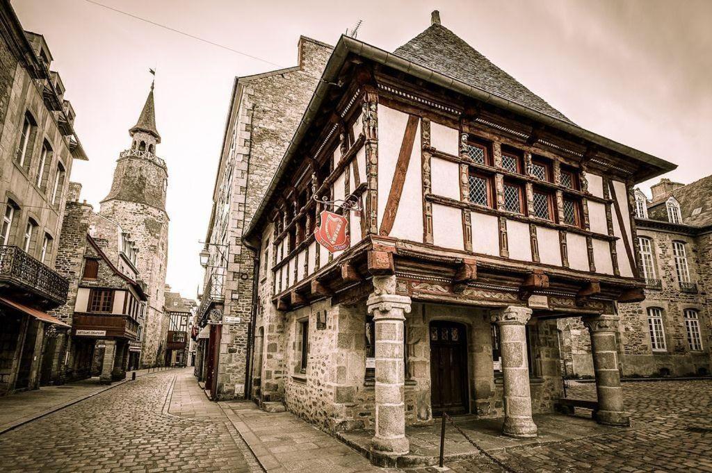 Appartement De La Tour De L'Horloge De Dinan Zewnętrze zdjęcie